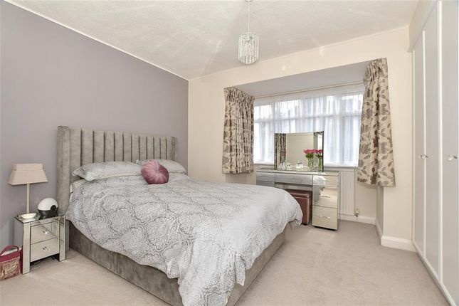 3 bed semi-detached house