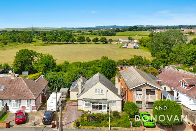 4 bedroom chalet for sale
