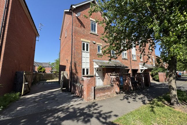 4 bedroom town house for sale