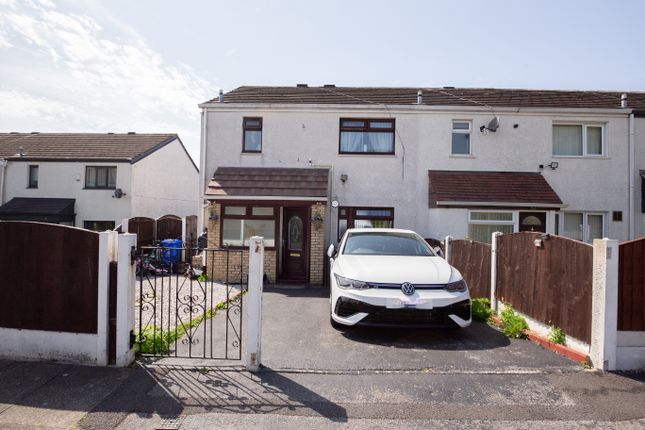 Melandra Crescent, Hyde SK14 3 bed end of terrace house for sale