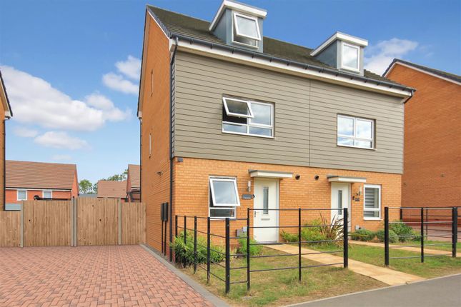 3 bedroom semi-detached house for sale