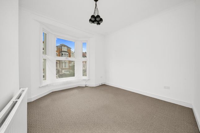 Earlham Grove, E7 1 bed flat for sale