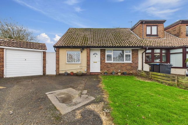 Burnside Crescent, Sompting, Lancing... 2 bed semi