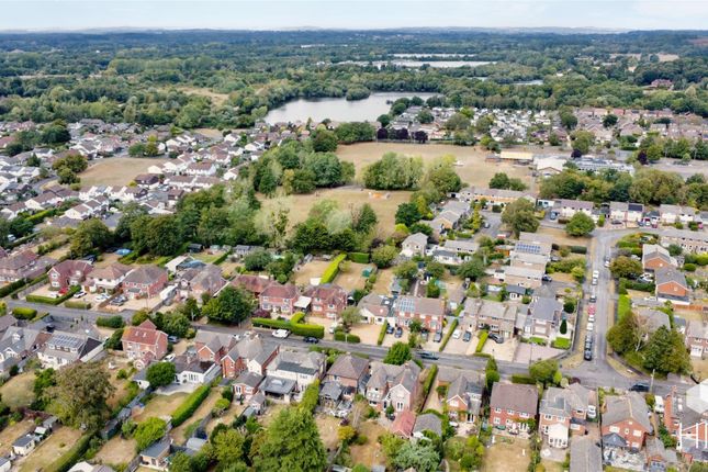 Northfield Road, Ringwood BH24 3 bed bungalow for sale