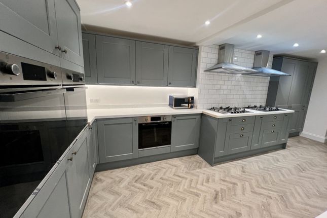 9 bedroom terraced house for sale