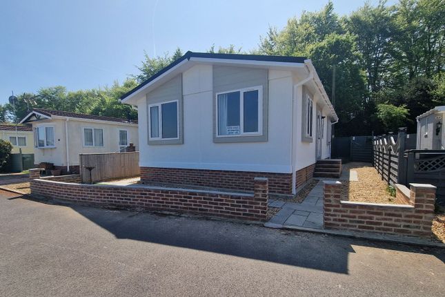Rawlins Park, Marlborough SN8 2 bed park home for sale