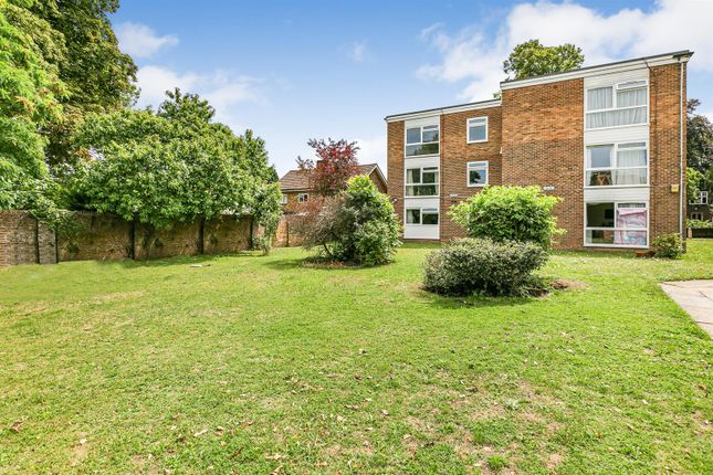 Conway Drive, Sutton 2 bed apartment for sale