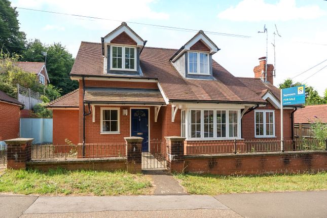 Copse Road, Haslemere, West Sussex, GU27 3 bed detached house for sale