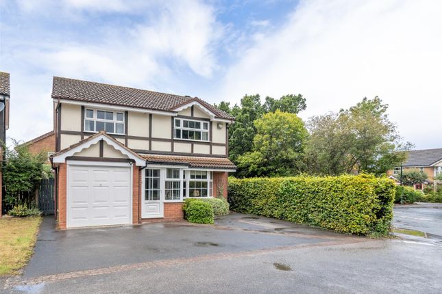 Chelveston Crescent, Solihull 4 bed detached house for sale