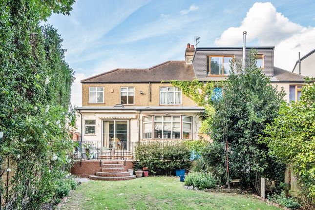 5 bedroom semi-detached house for sale