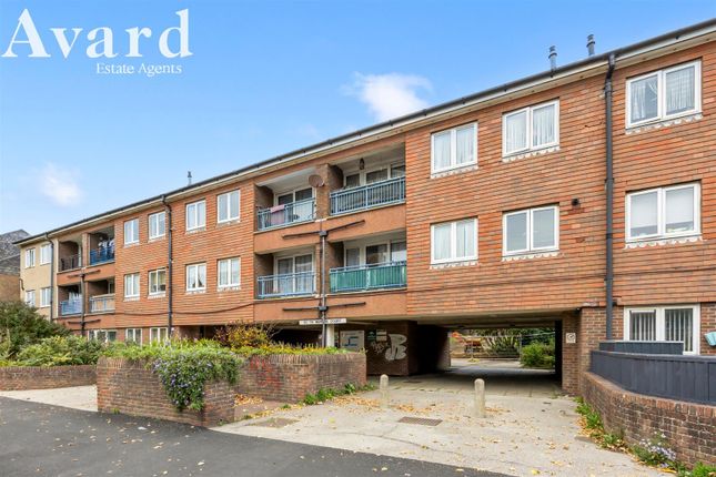 Ingram Crescent East, Hove BN3 2 bed flat for sale