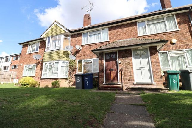 Edgware HA8 2 bed maisonette for sale