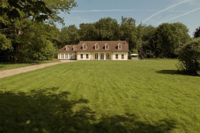 7 bed detached house