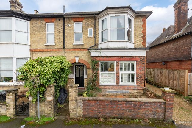 Lincoln Road, Dorking 2 bed ground floor maisonette for sale