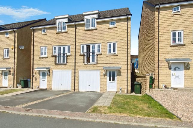 Low Whin Close, West Yorkshire BD22 3 bed semi