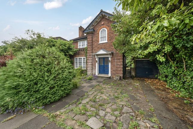 Brockley Avenue, Stanmore HA7 4 bed detached house for sale