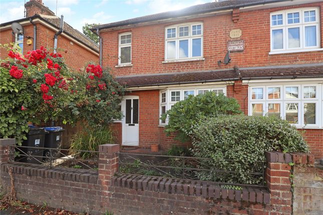 Tilehurst Cottages, Woking GU21 3 bed semi