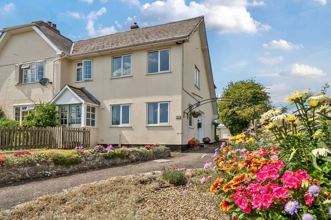 High Street, Warminster BA12 3 bed end of terrace house for sale