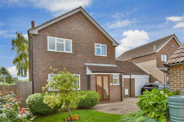 Corral Close, Chatham, Kent 5 bed detached house for sale