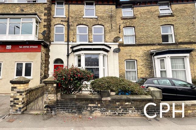 Victoria Road, Scarborough, YO11 3 bed flat for sale
