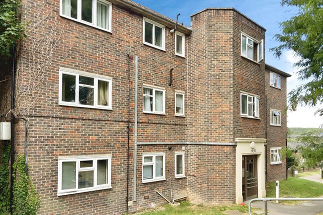 Cambria Avenue, Rochester 2 bed apartment for sale