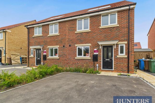 Peters Way, Beverley, HU17 0UX 3 bed semi