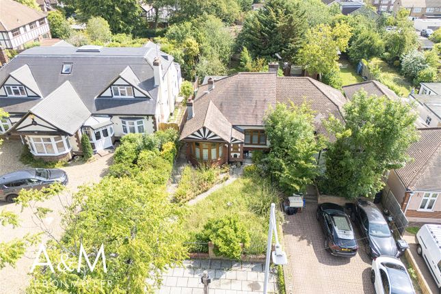 3 bedroom semi-detached bungalow for sale