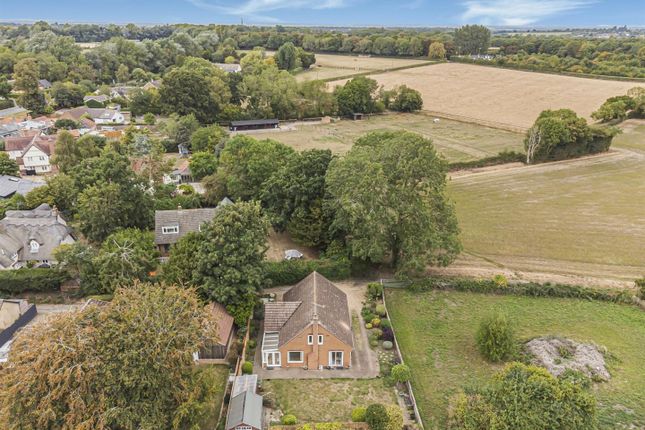 2 bedroom detached bungalow for sale