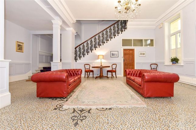 2 bed flat