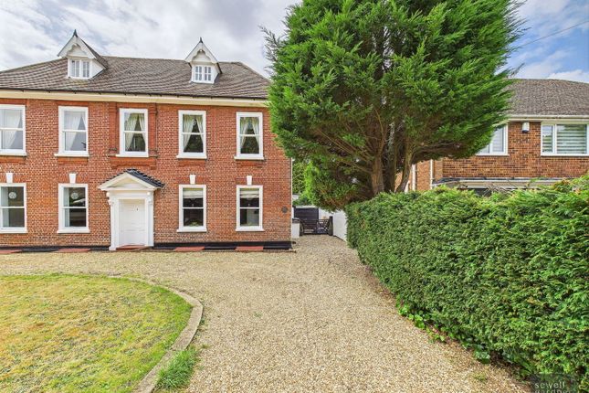 High Road,Leavesden,Watford,WD25 7AL 4 bed semi