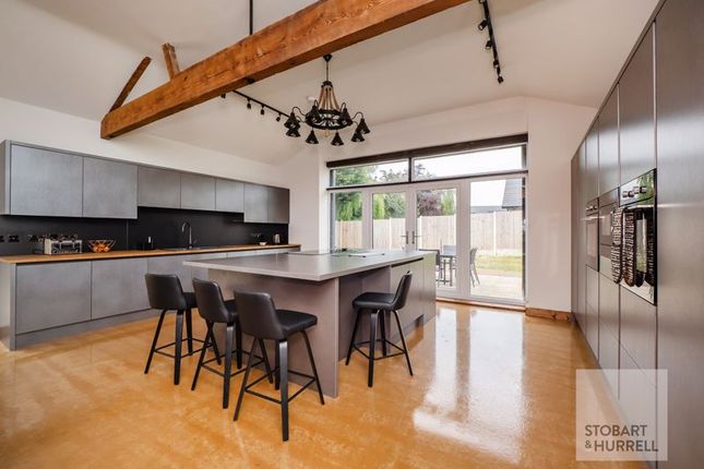 Back Lane, Great Yarmouth NR29 4 bed barn conversion for sale