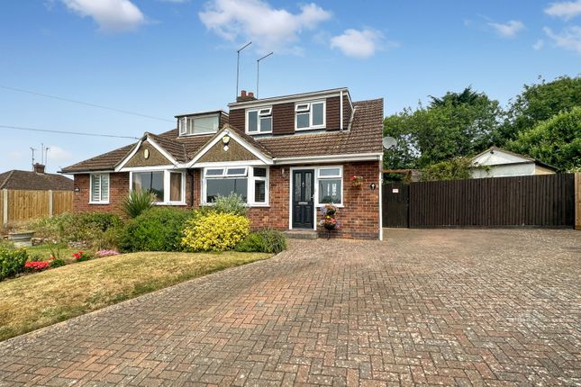 St. Martins Close, Northampton NN2 3 bed semi