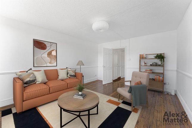 Tawny Way, Surrey Quays, SE16 2 bed flat for sale