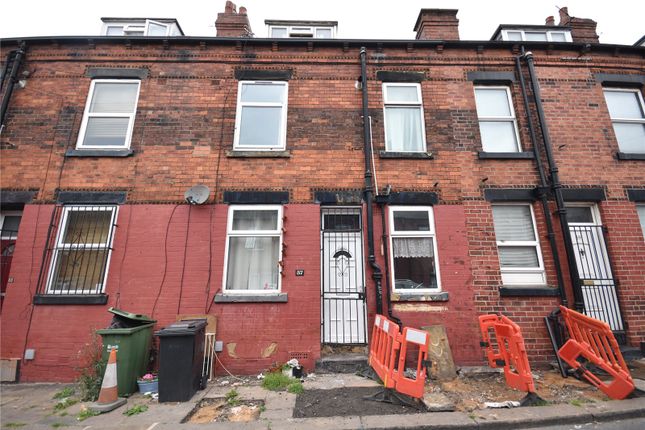 Charlton Road, Leeds, West Yorkshire 2 bed terraced house for sale