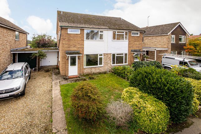 Cherry Tree Close, Abingdon OX13 3 bed semi