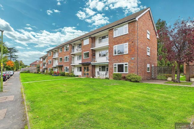 Stratford Road, Watford 3 bed flat for sale