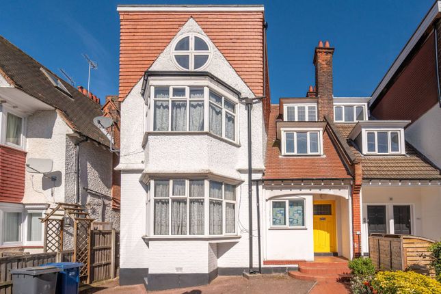 Ravenscroft Avenue, Temple Fortune... 3 bed flat for sale