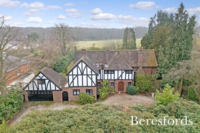Priests Lane, Shenfield, CM15 4 bed detached house for sale