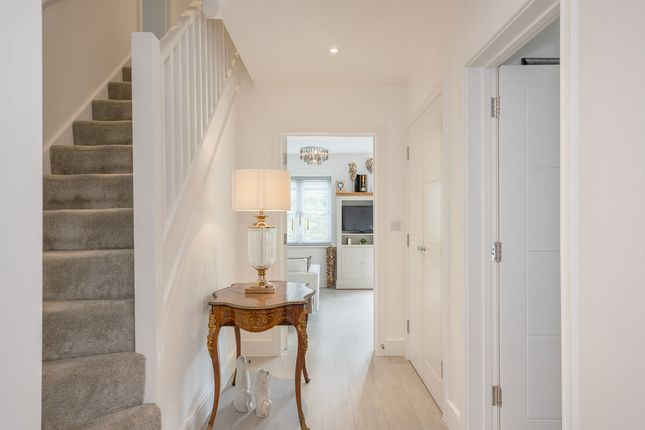 Sycamore Road, Cranleigh, GU6 4 bed detached house for sale