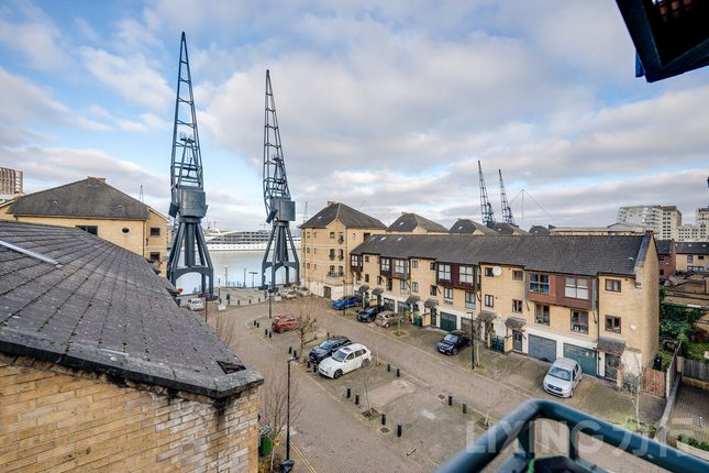 Wesley Avenue, Royal Victoria, E16 1SY 2 bed apartment for sale