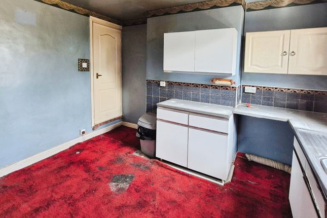 Ironstone Road, Burntwood 2 bed terraced house for sale