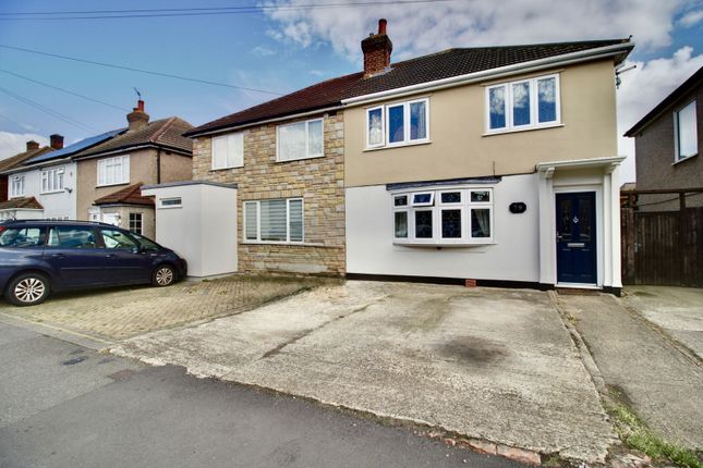 Waverley Crescent, Romford RM3 3 bed end of terrace house for sale