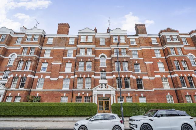Cambridge Road, Battersea, London, SW11 2 bed flat for sale