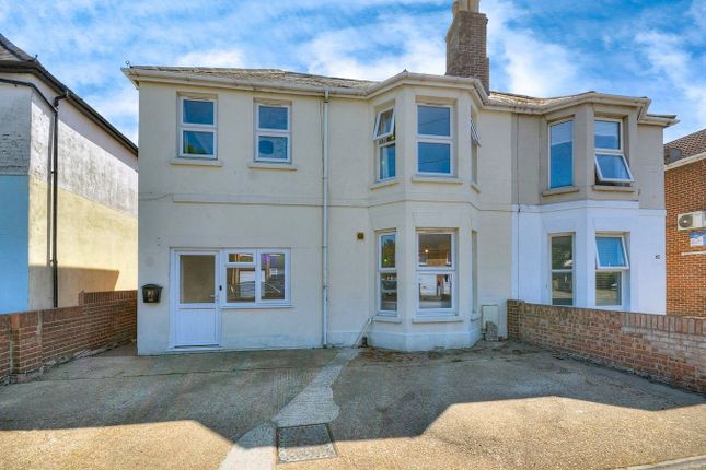 5 bed semi-detached house