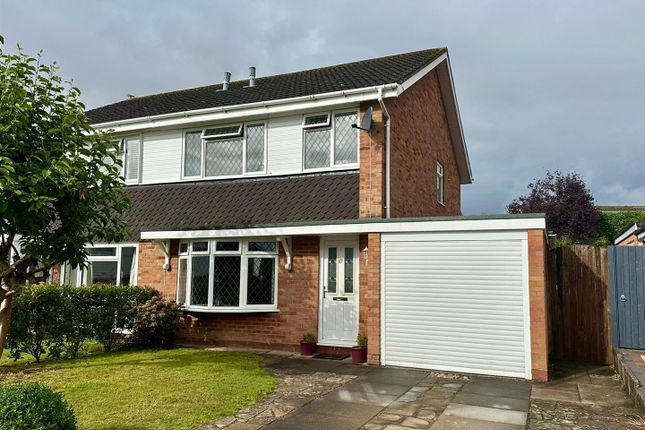 3 bedroom semi-detached house for sale