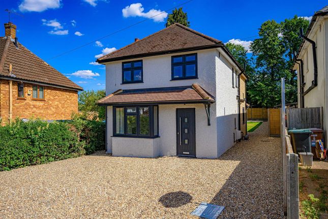 The Crescent, Abbots Langley 3 bed house for sale