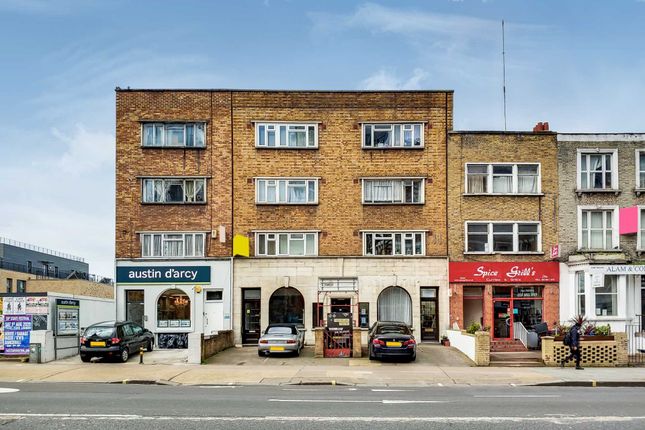 Shepherds Bush Road, Hammersmith W6 7PJ 2 bed flat for sale