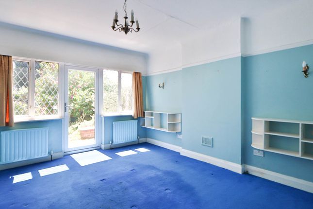 Motspur Park, New Malden 3 bed link detached house for sale