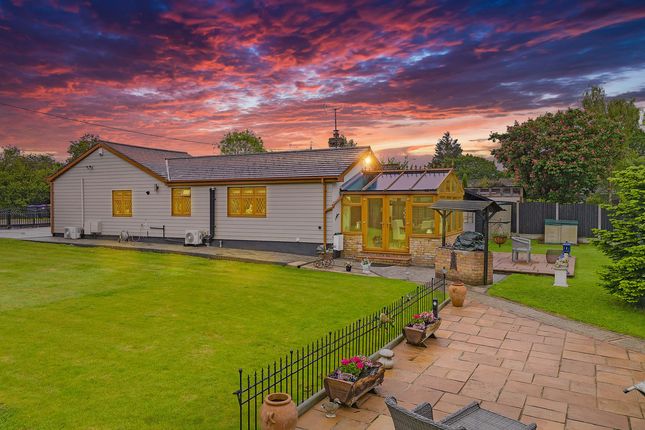 Wellington Avenue, Hullbridge, SS5 2 bed detached bungalow for sale