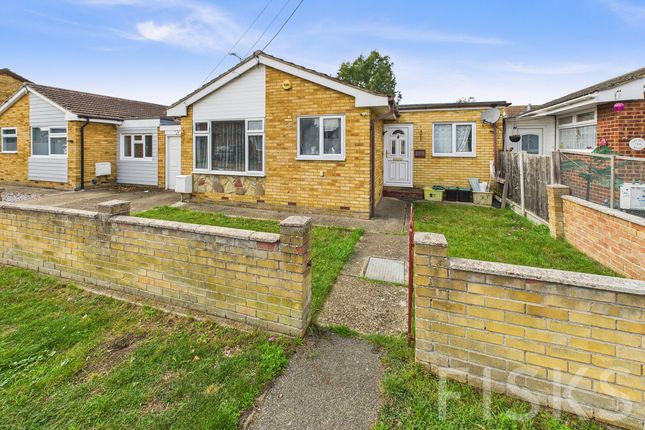 Henson Avenue, Canvey Island, SS8 2 bed bungalow for sale